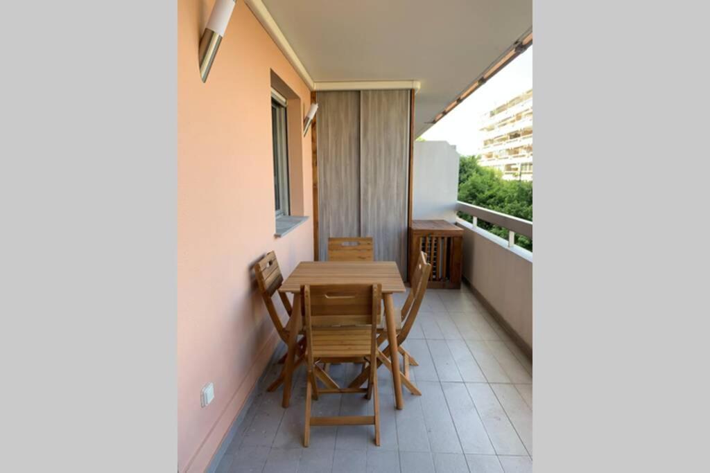 Appartement Juan Les Pins Joli T2 Parking Inclus! à Antibes Extérieur photo